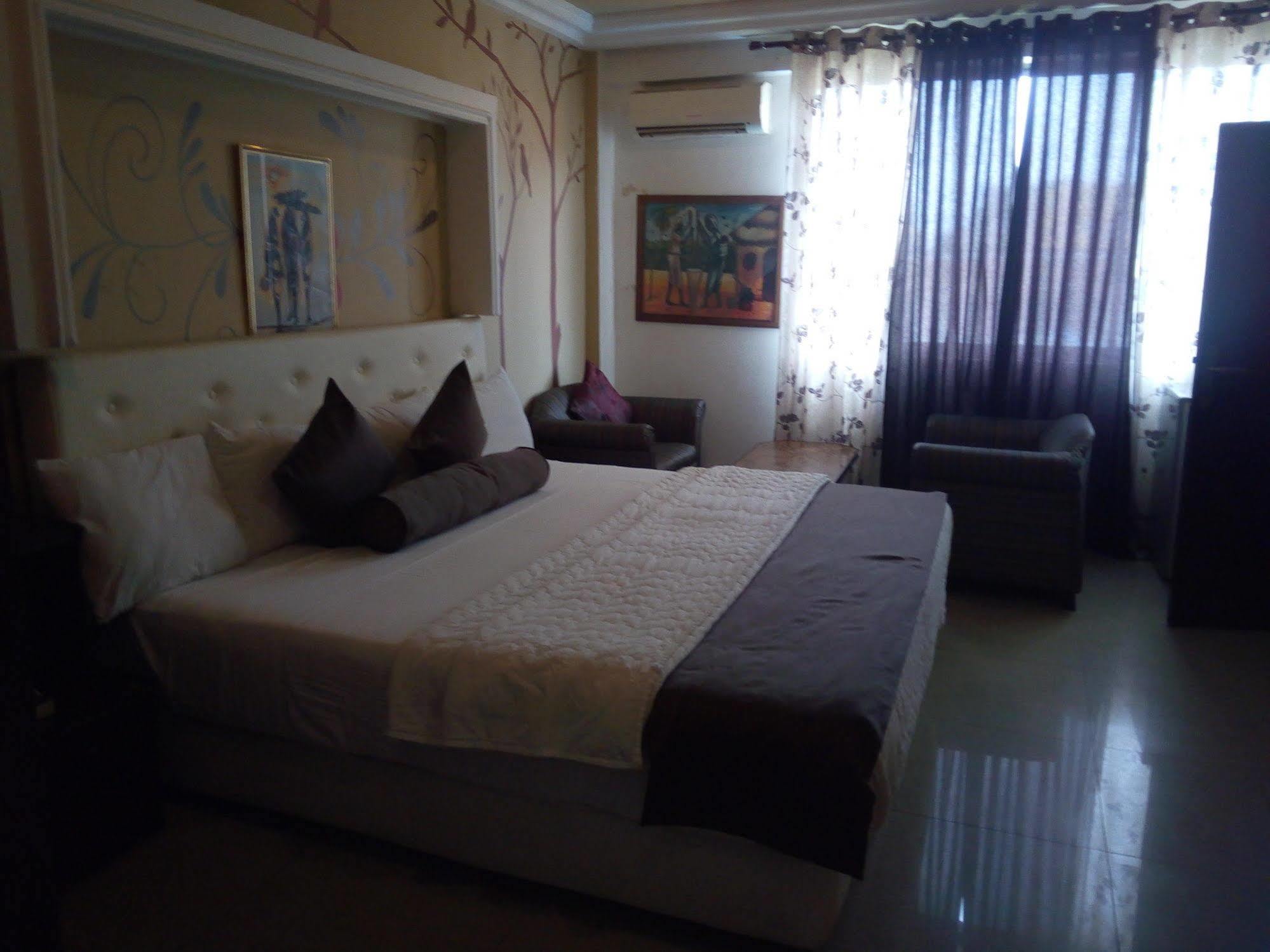 Niagara Hotel Accra Luaran gambar